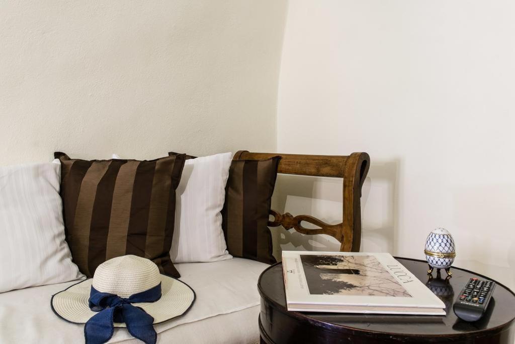 Lyon Apartment Anfiteatro Square, Lucca Ngoại thất bức ảnh